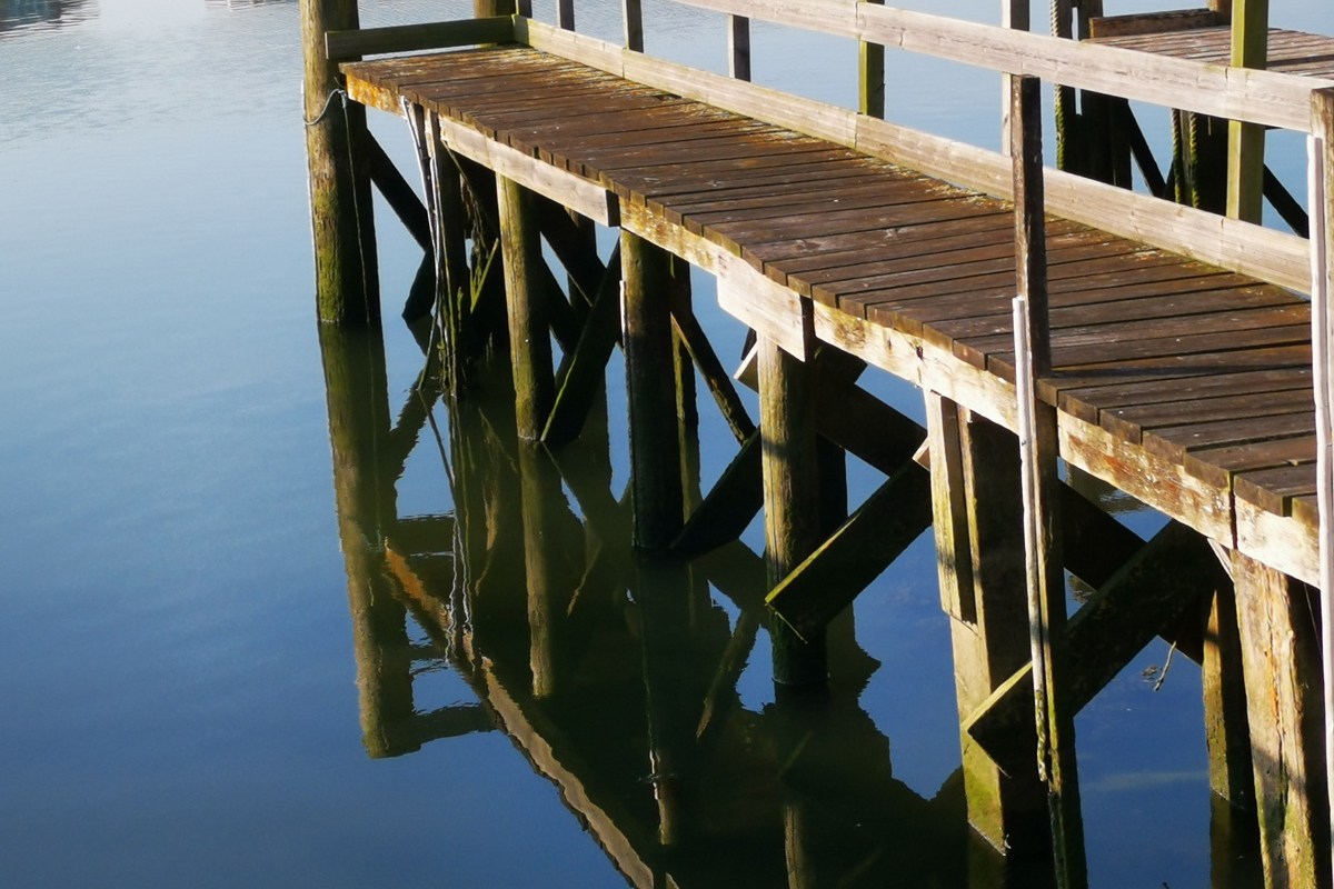 Pontoon repairs in southampton